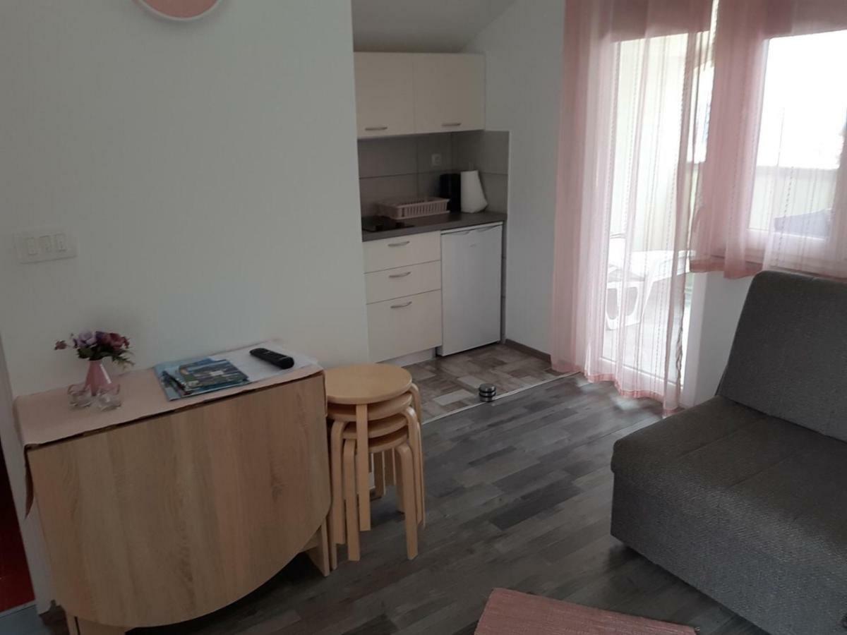 Apartmani Verica كارلوباغ المظهر الخارجي الصورة