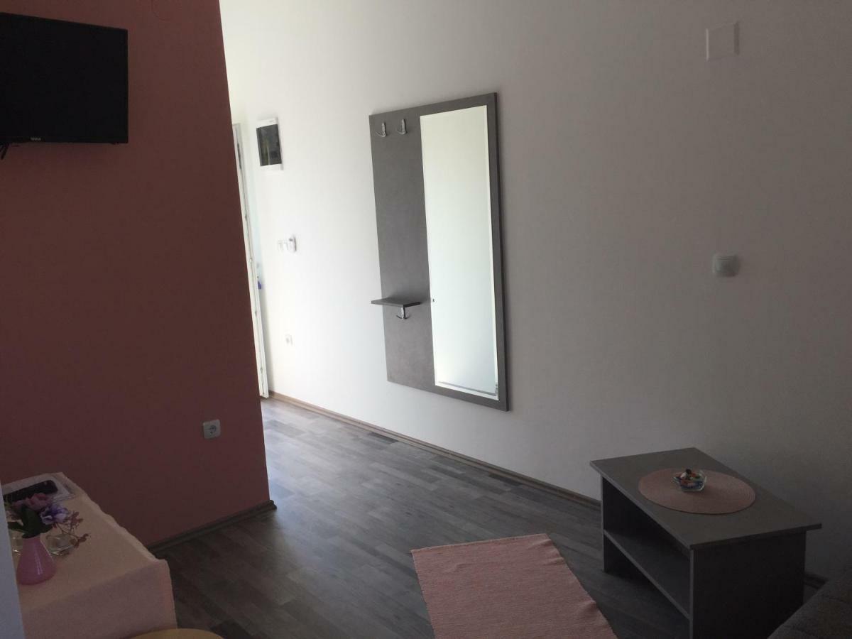 Apartmani Verica كارلوباغ المظهر الخارجي الصورة